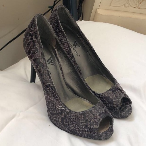 Open toe snakeskin heels - Picture 3 of 3